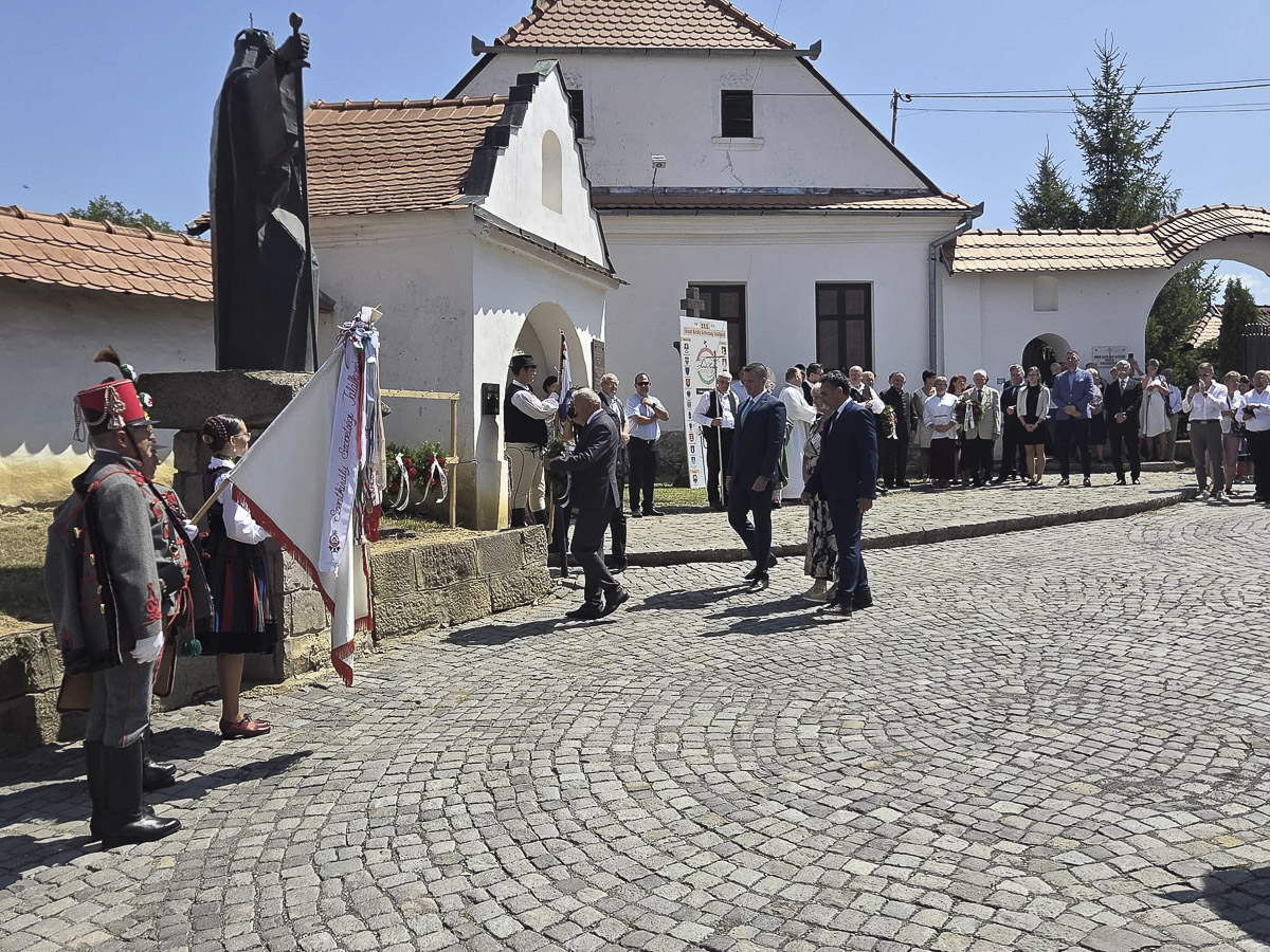 Harminc év a Szent István-i örökség jegyében